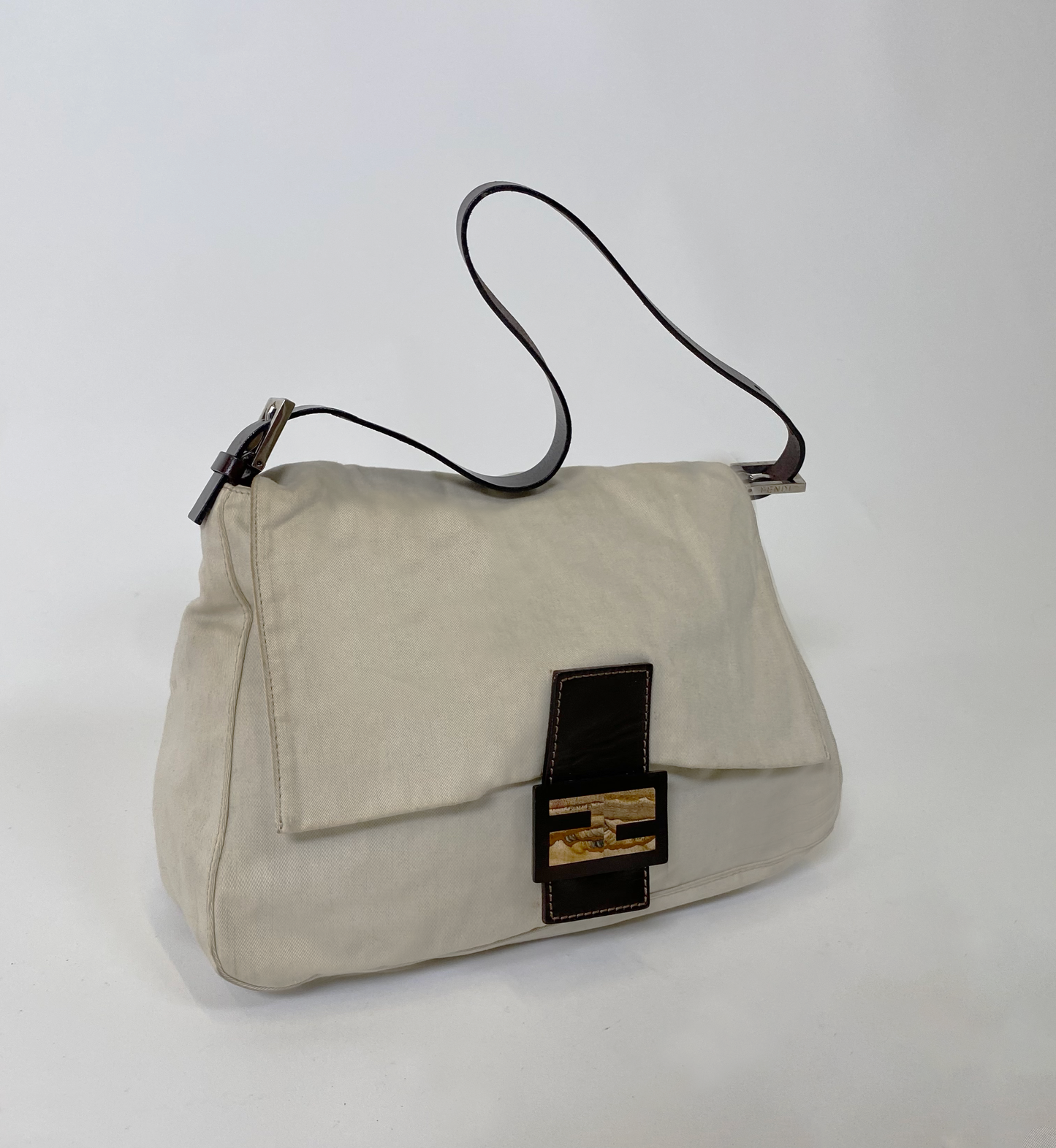 FENDI MAMA BUCKET BAG - CREAM